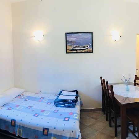 ורסי Milutinov Dvor Apartments מראה חיצוני תמונה